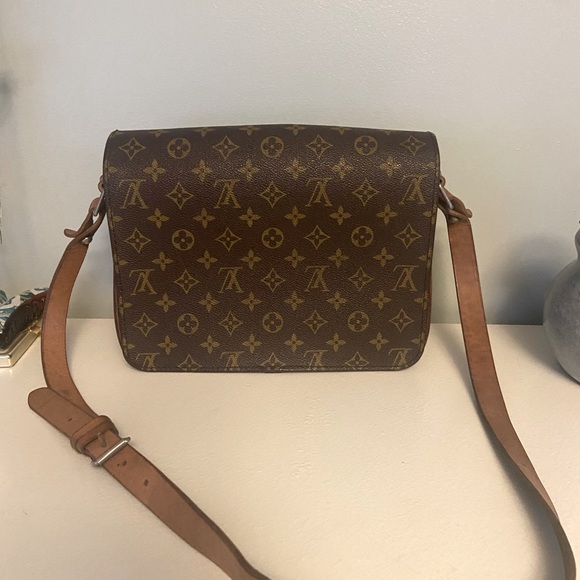 LOUIS VUITTON MONOGRAM CANVAS CARTOUCHIERE GM- COA INCLUDED - Picture 14 of 16